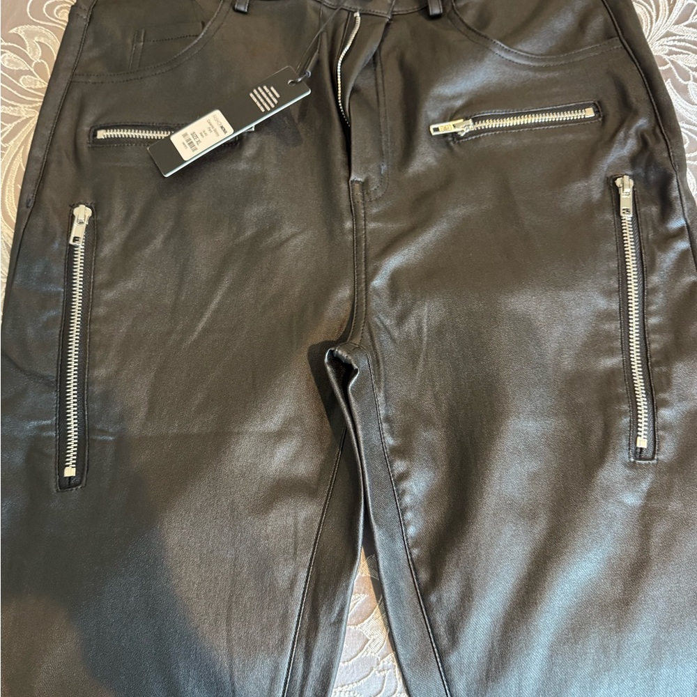 Fashion Nova Black Skinny Pants with Zipper Accents